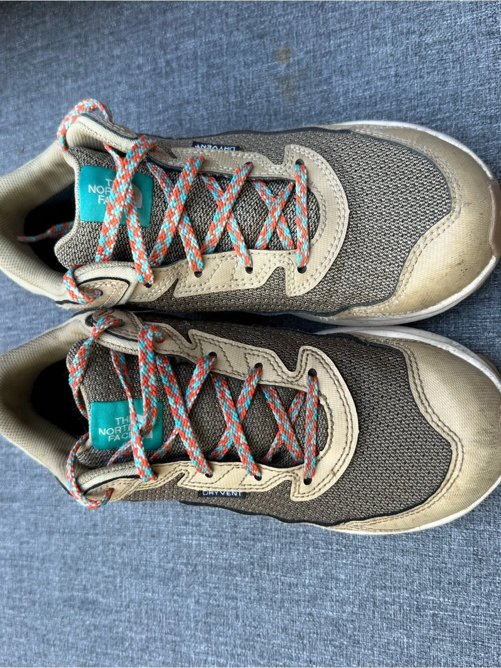 THE NORTH FACE Kid's Fastpack Hiking Sneaker tan